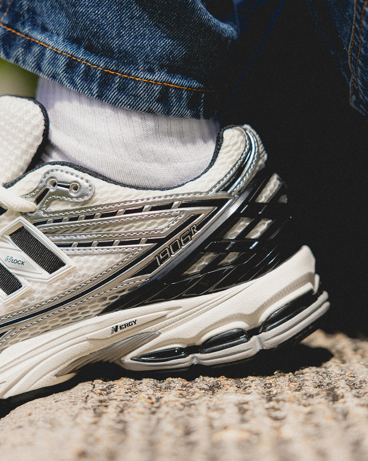 New Balance 1906R