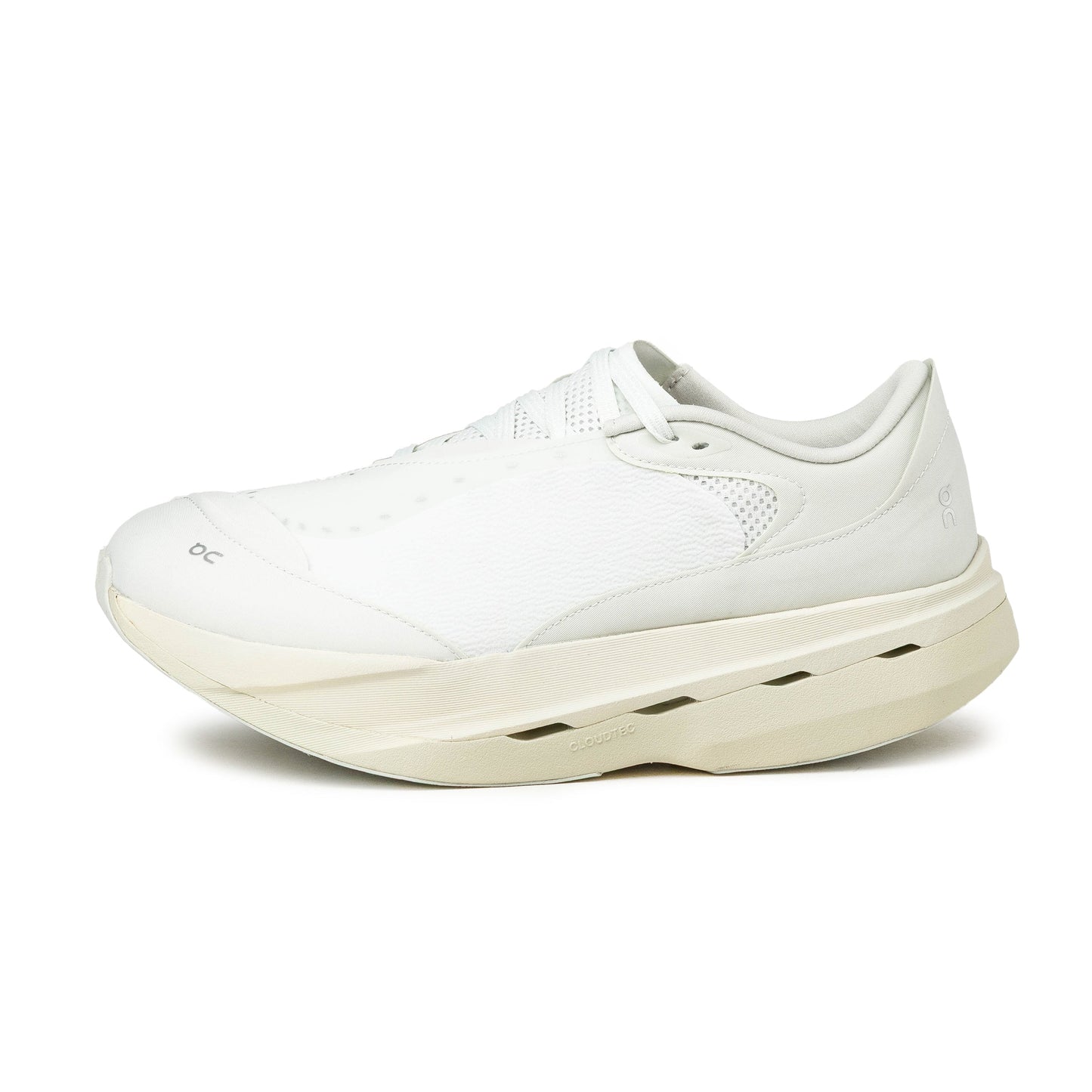 On x PAF Cloudboom Volt