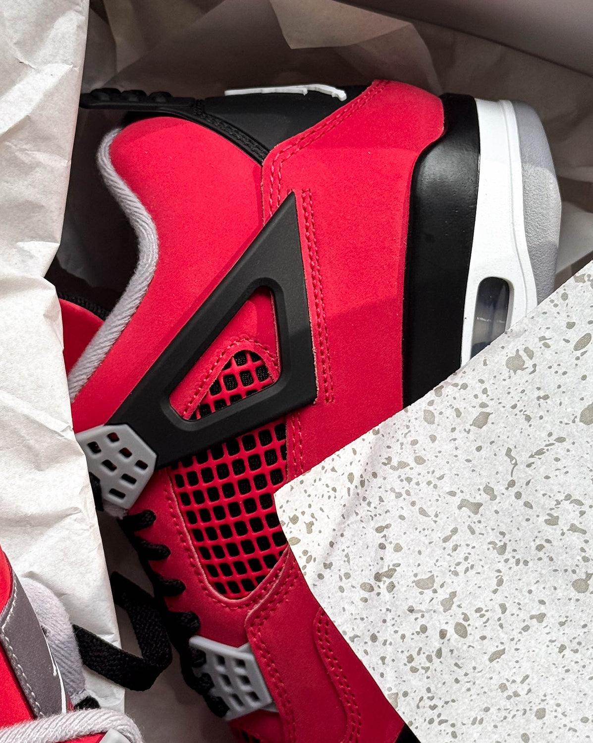 Nike Air Jordan 4 Retro *Toro Bravo*