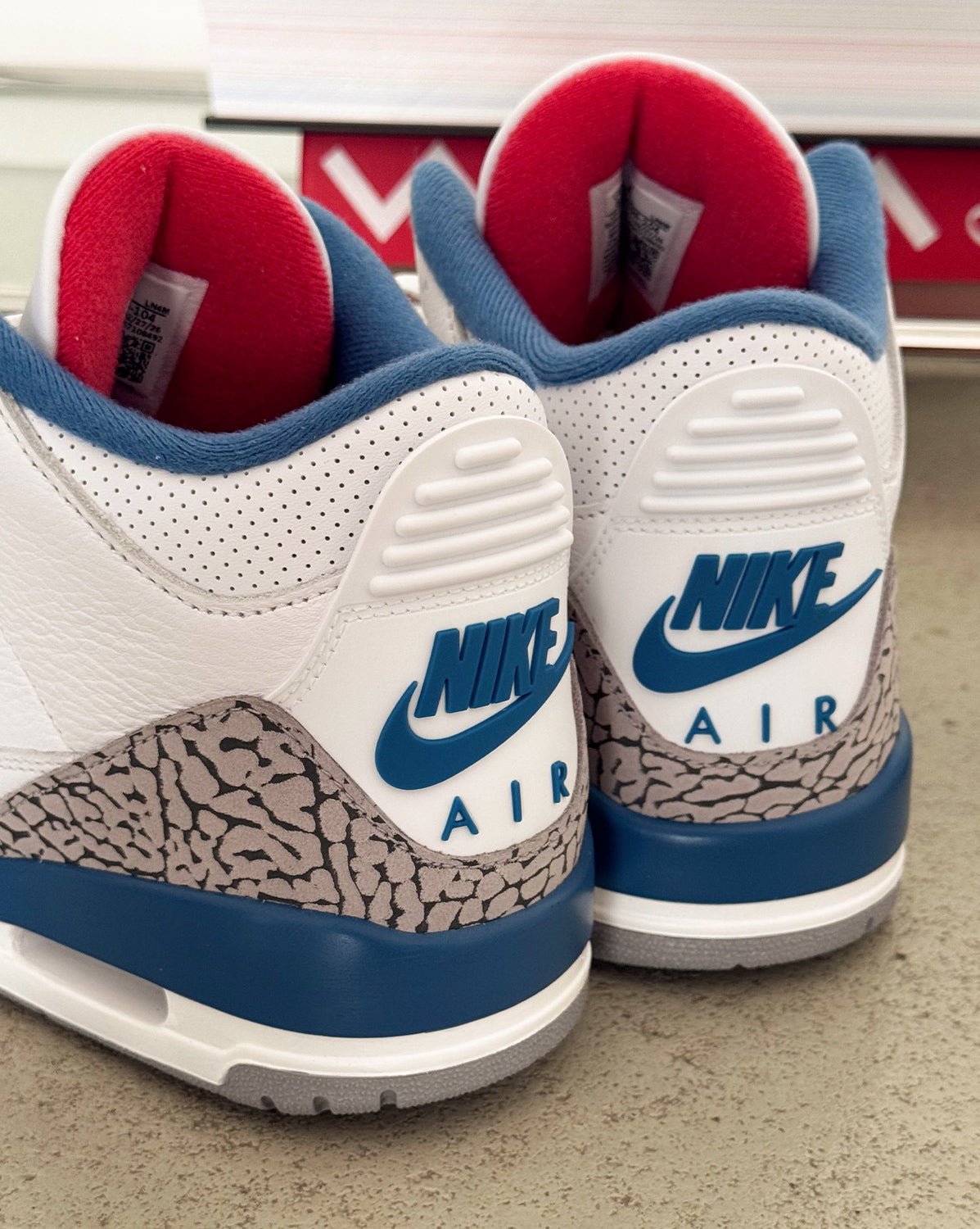 Nike	Air Jordan 3 Retro OG *True Blue*