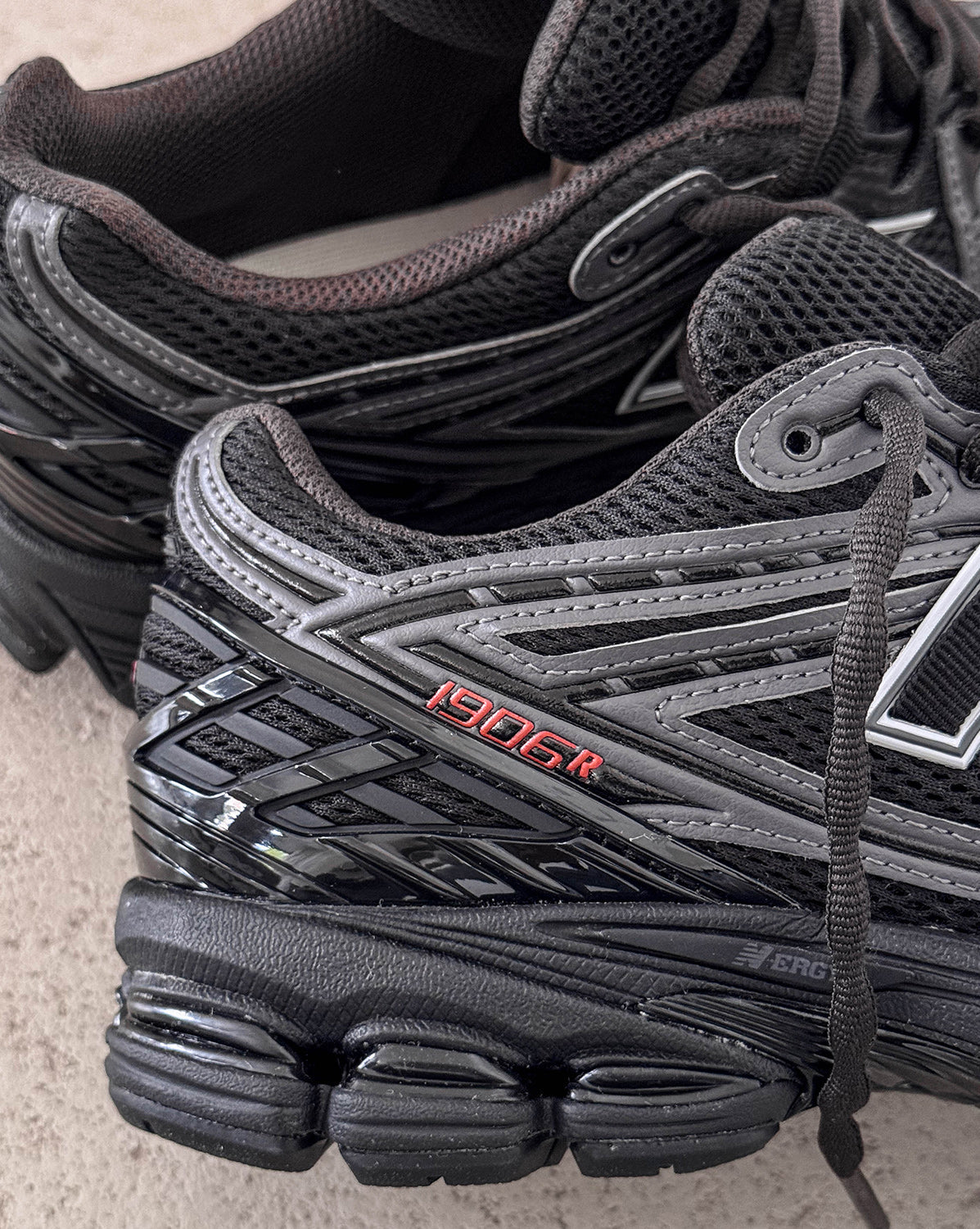 New Balance 1906R
