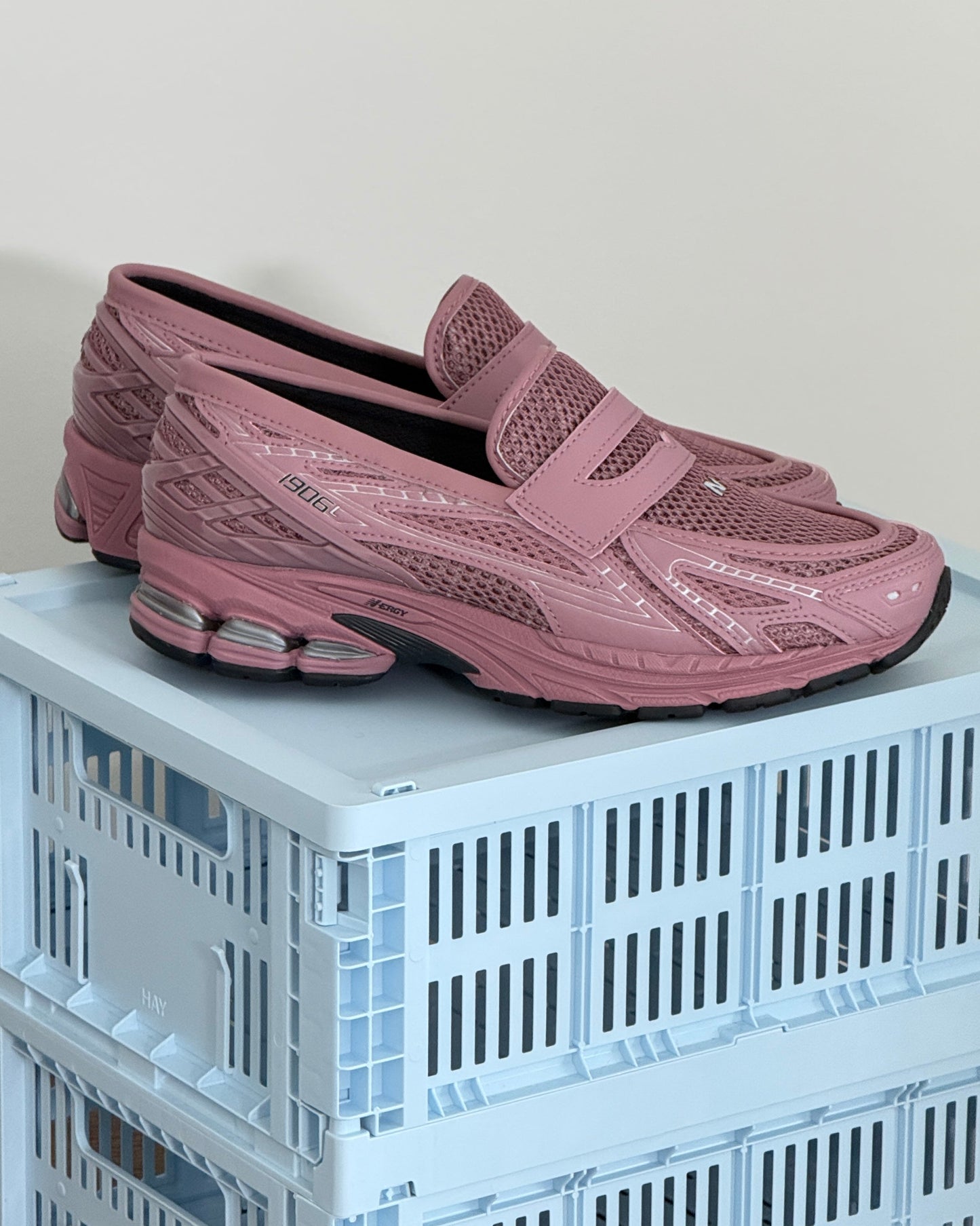 New Balance 1906L