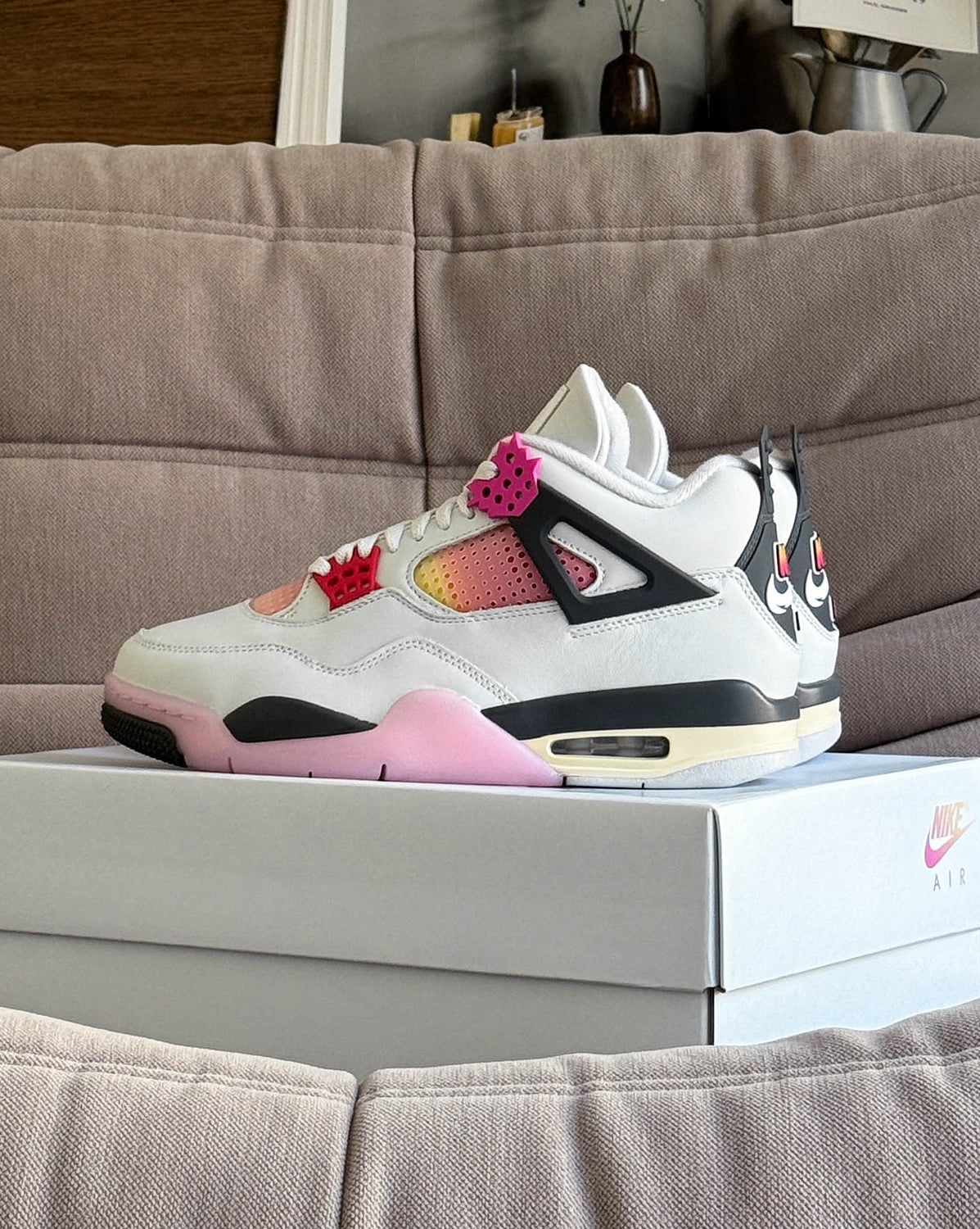 Nike Air Jordan 4 Retro *Comic*