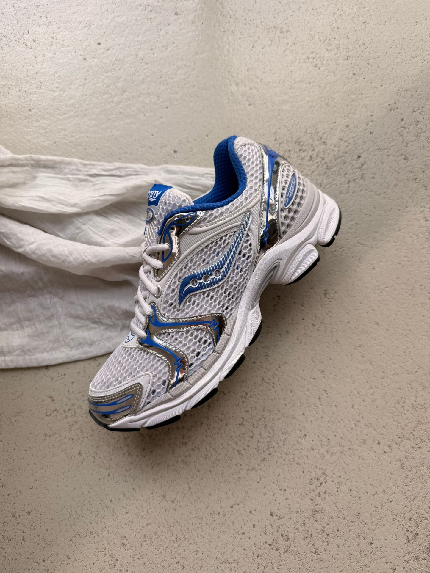 Saucony Pro Grid Triumph 4