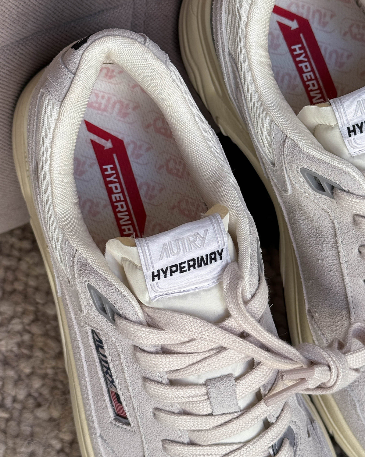 Autry Hyperway  *Suede / Mesh*