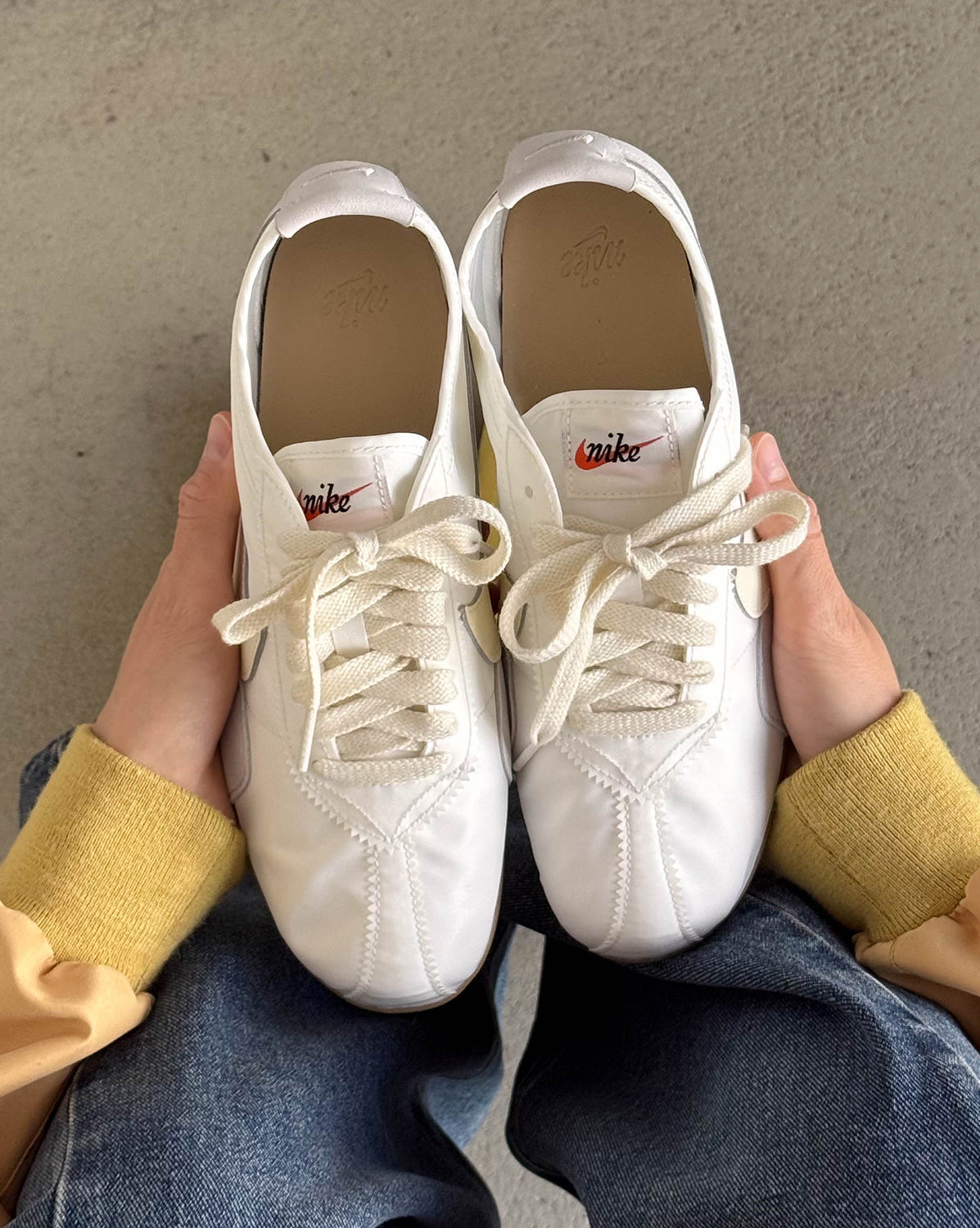Nike Wmns Moon Shoe OG