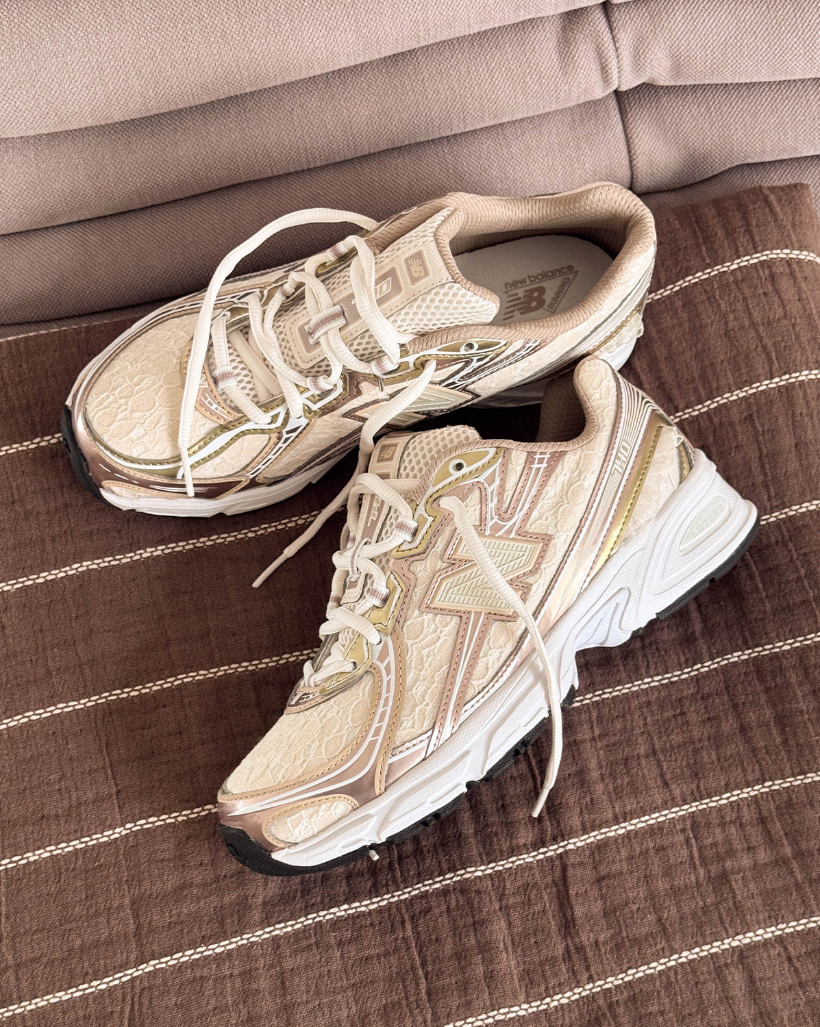 New Balance 740