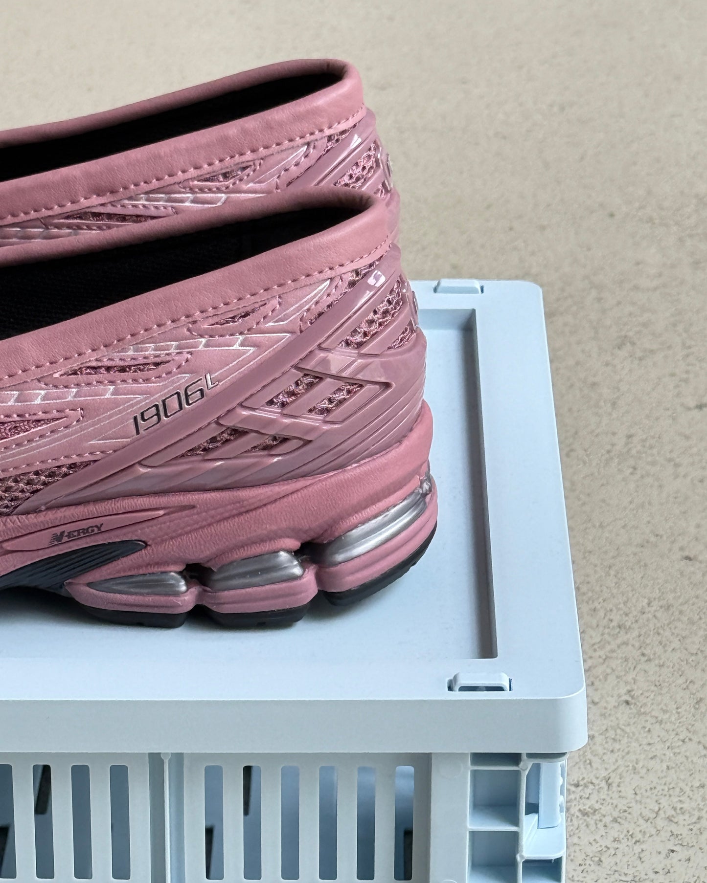 New Balance 1906L
