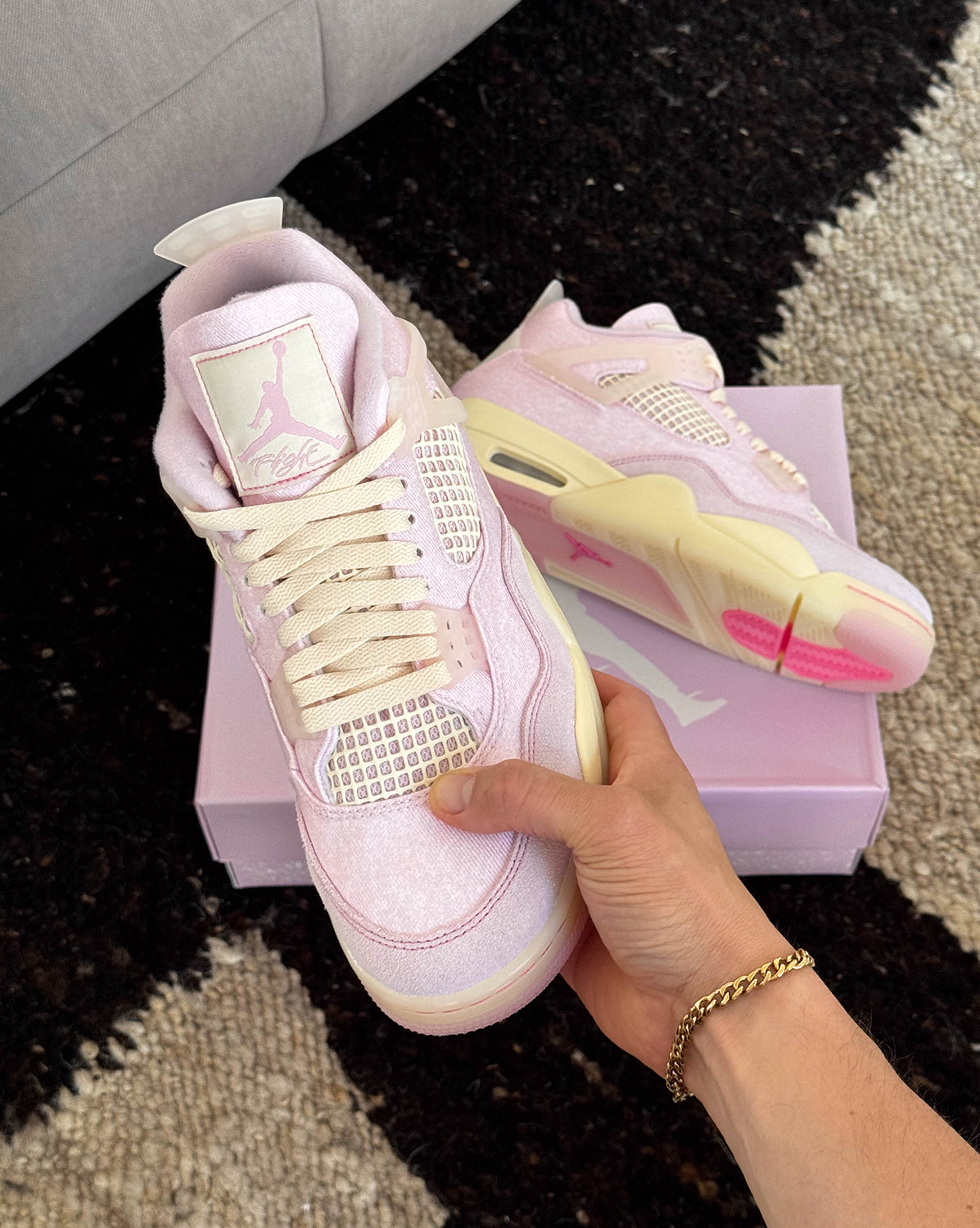 Nike Wmns Air Jordan 4 Retro