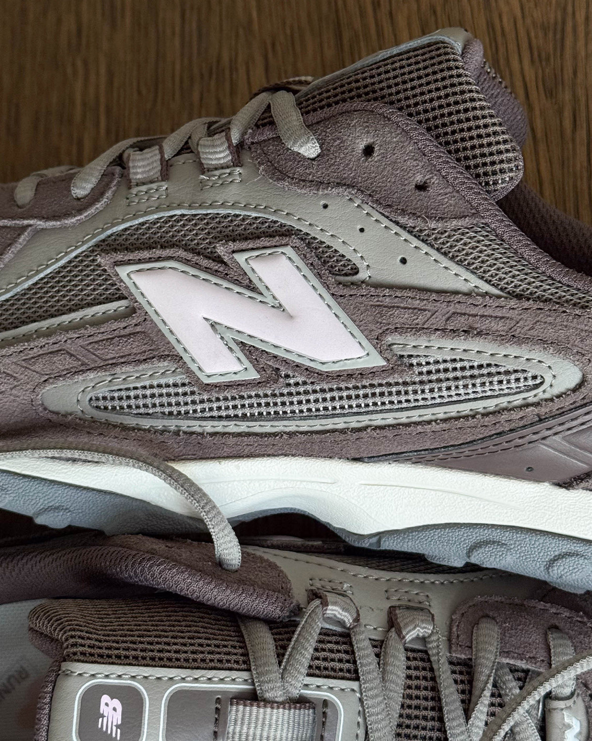 New Balance 204L