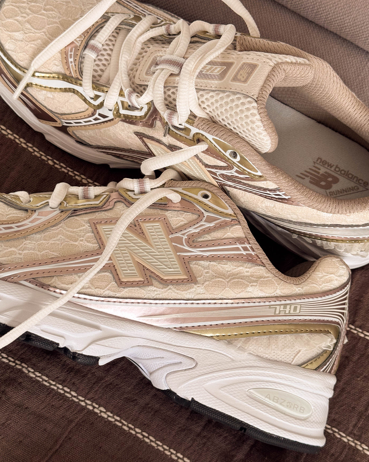 New Balance 740