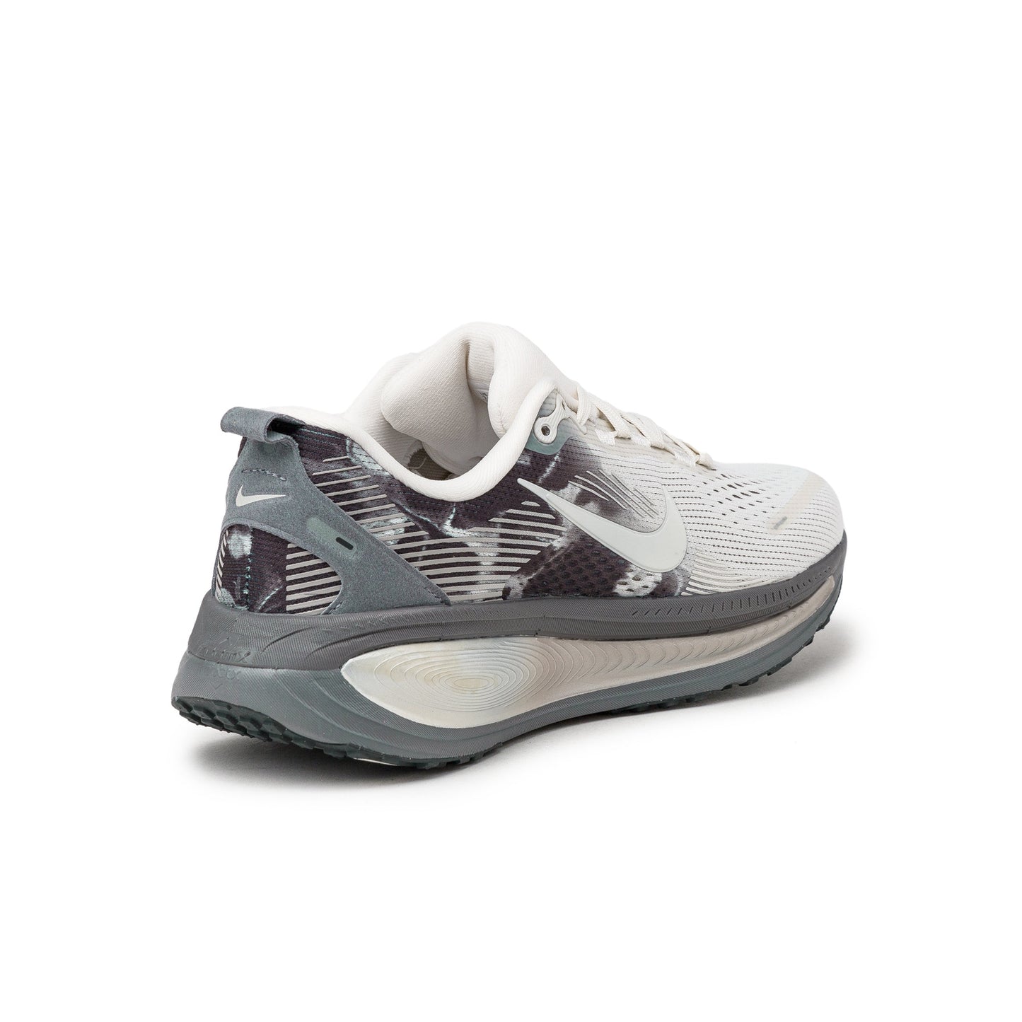 Nike Wmns Vomero 18 SE
