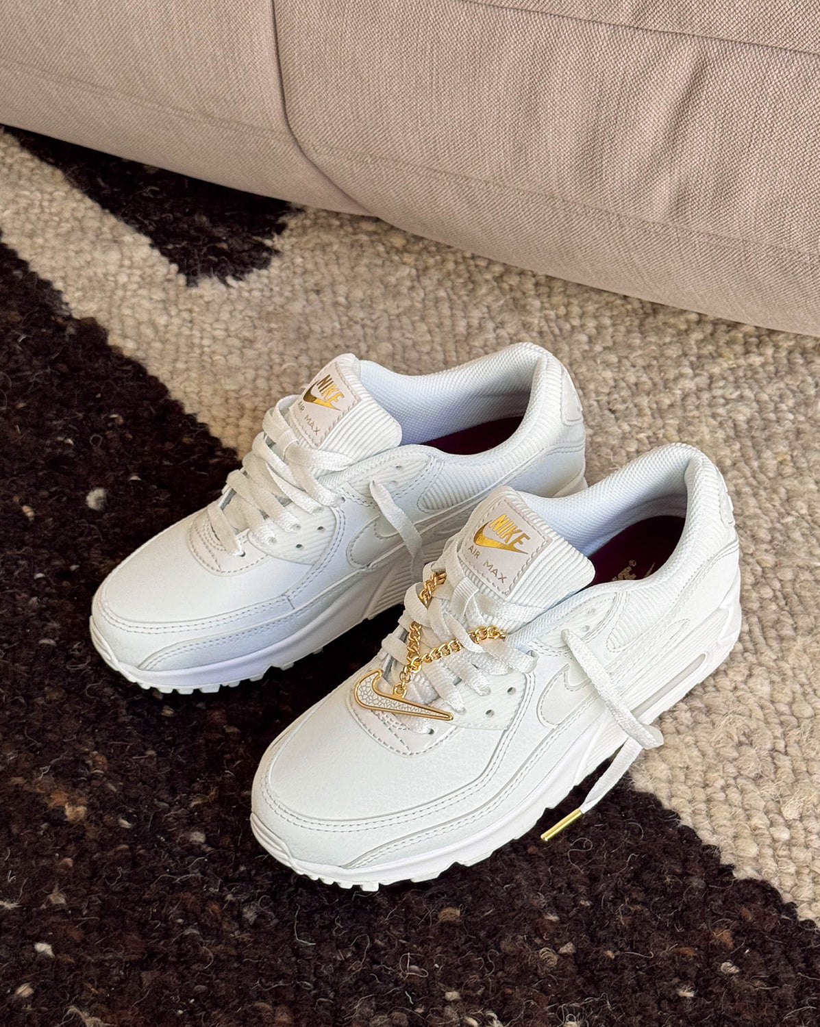 Nike	Wmns Air Max 90