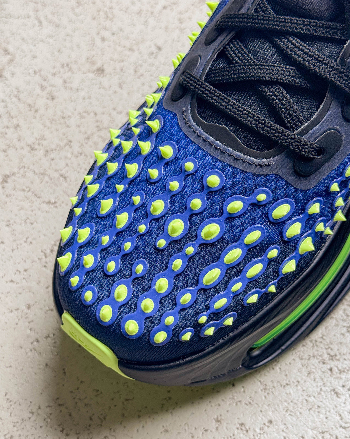 Nike	Vomero Premium QS