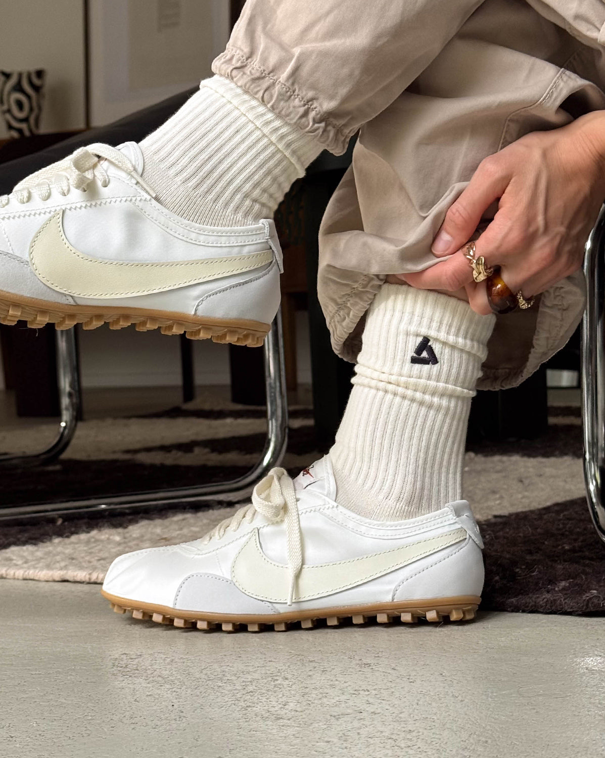 Nike Wmns Moon Shoe OG