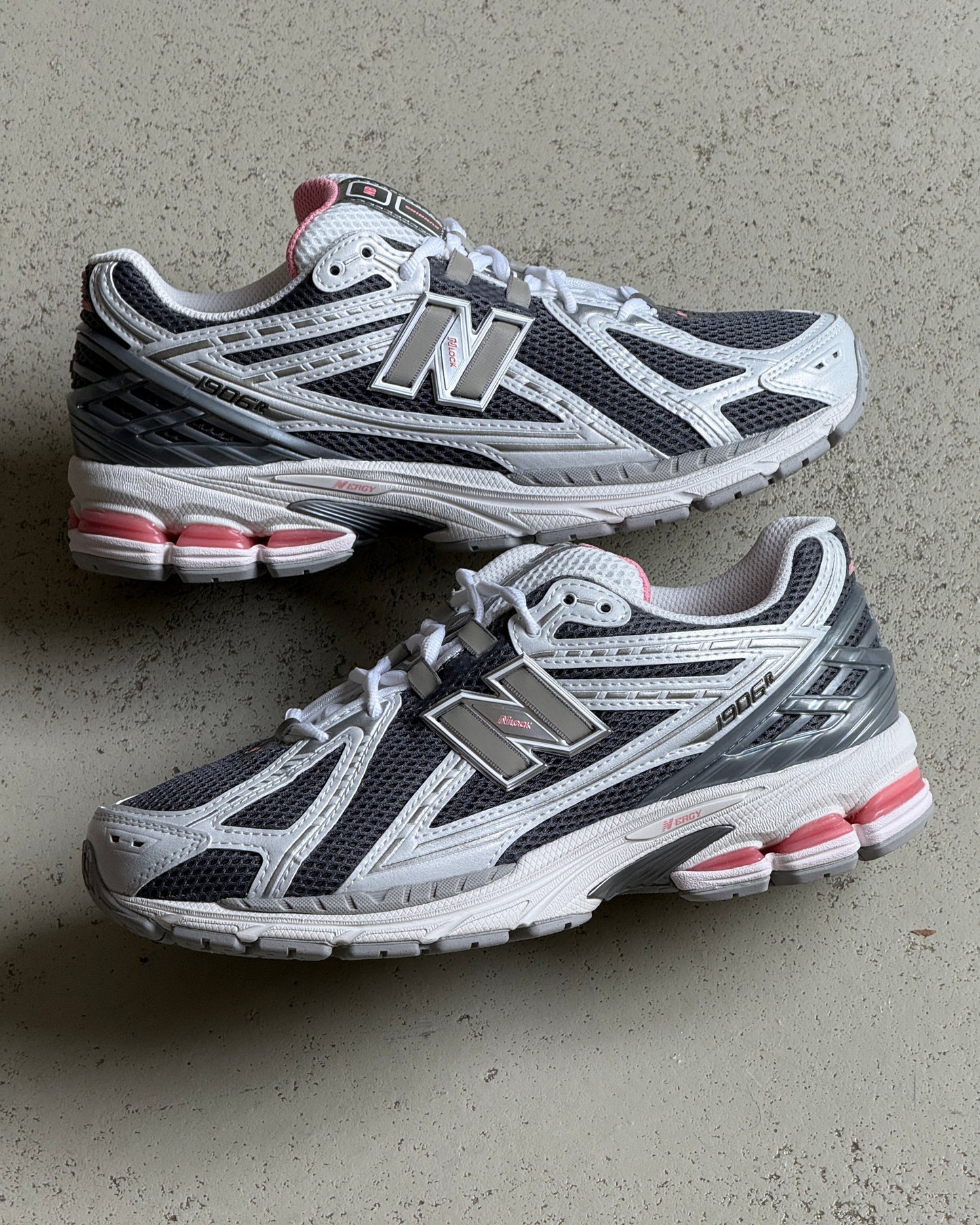 New Balance 1906R