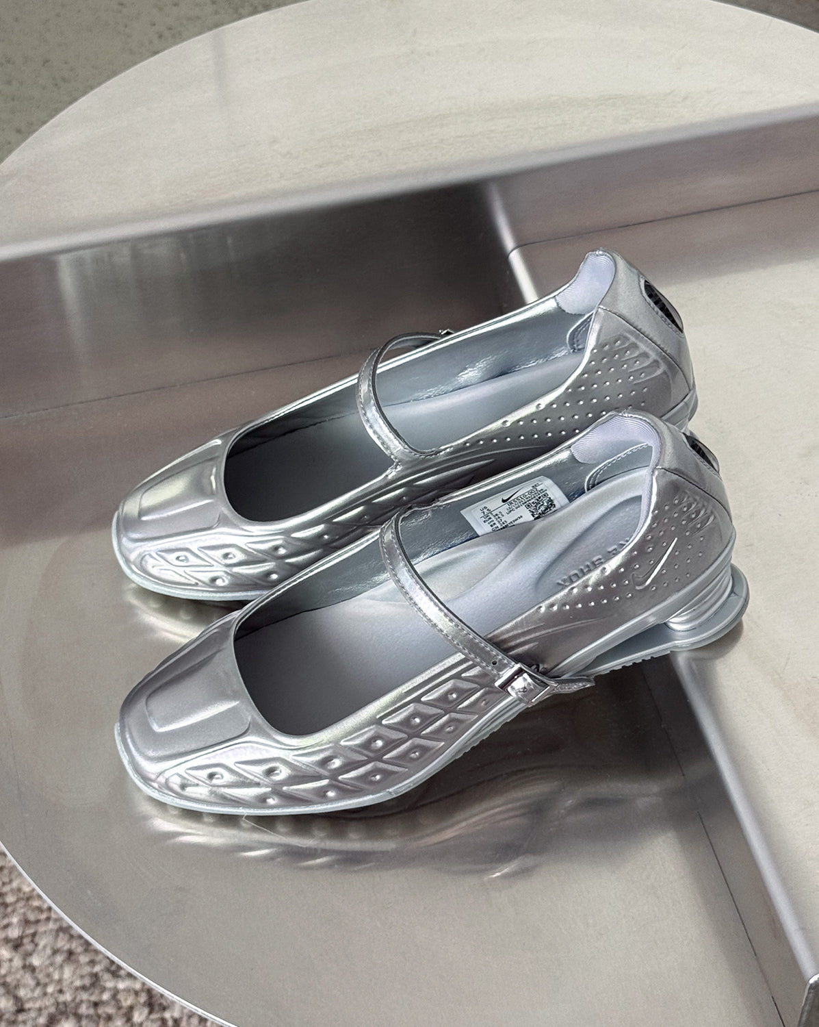 Nike Wmns Shox Z Calistra