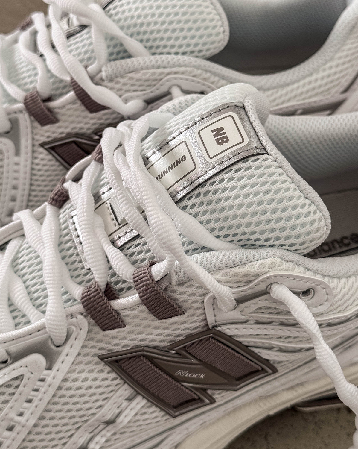 New Balance 1906R